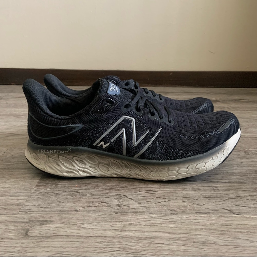 New Balance Fresh Foam X 1080v12 Black Thunder White M1080B12 Size 13 4E